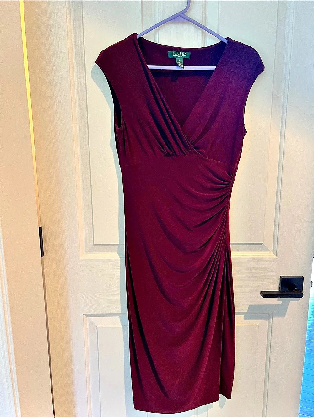 Lauren Ralph Lauren Dress Ruched Midi in Burgundy Size 6 Like New